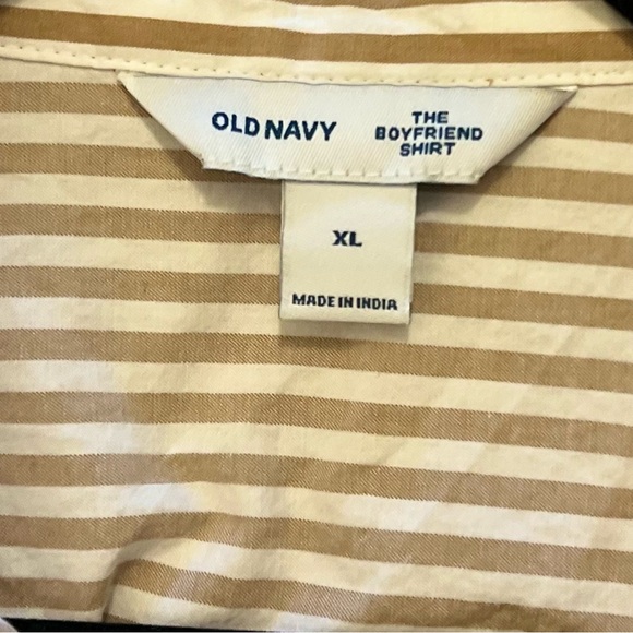 3/$19 Old Navy The Boyfriend shirt button down blouse - Picture 7 of 13